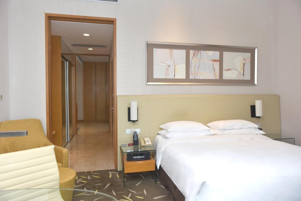 Crowne Plaza Zhongshan Wing On City By Ihg Exterior photo